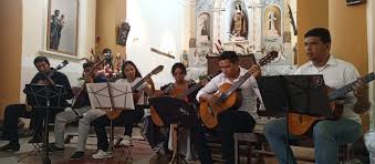 Maestros de la guitarra celebran cierre de encuentro en Aragua